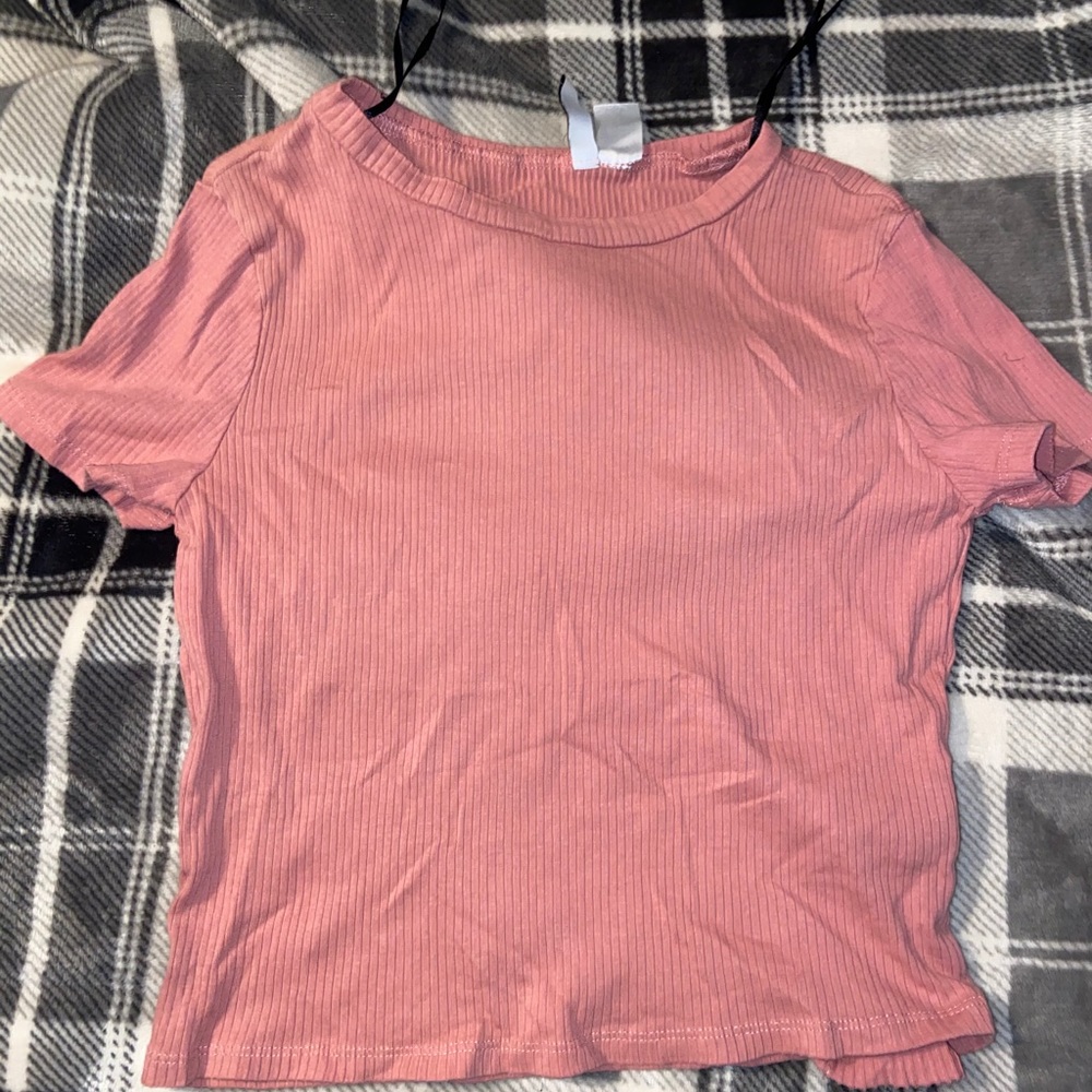 H&M Divided Crop Top